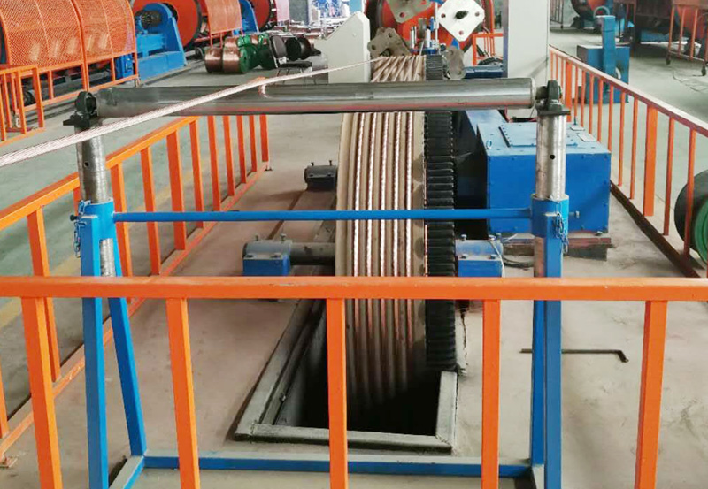 12+18+24/500 型框式絞線機