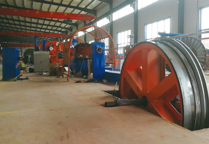 3+2/1250 型成纜裝鎧機